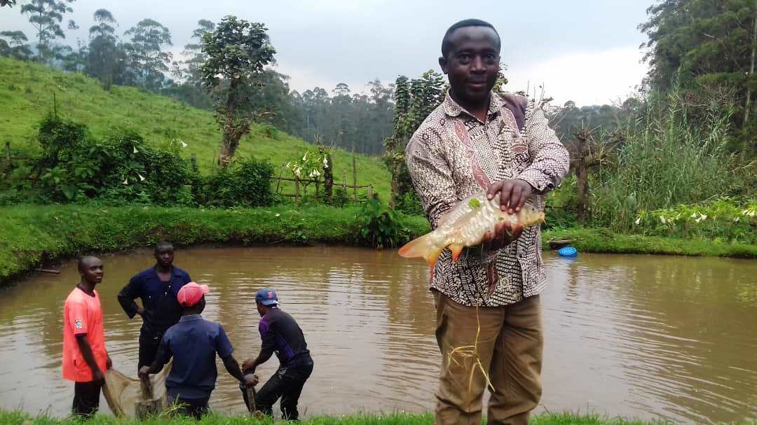 les étudiant en pêche